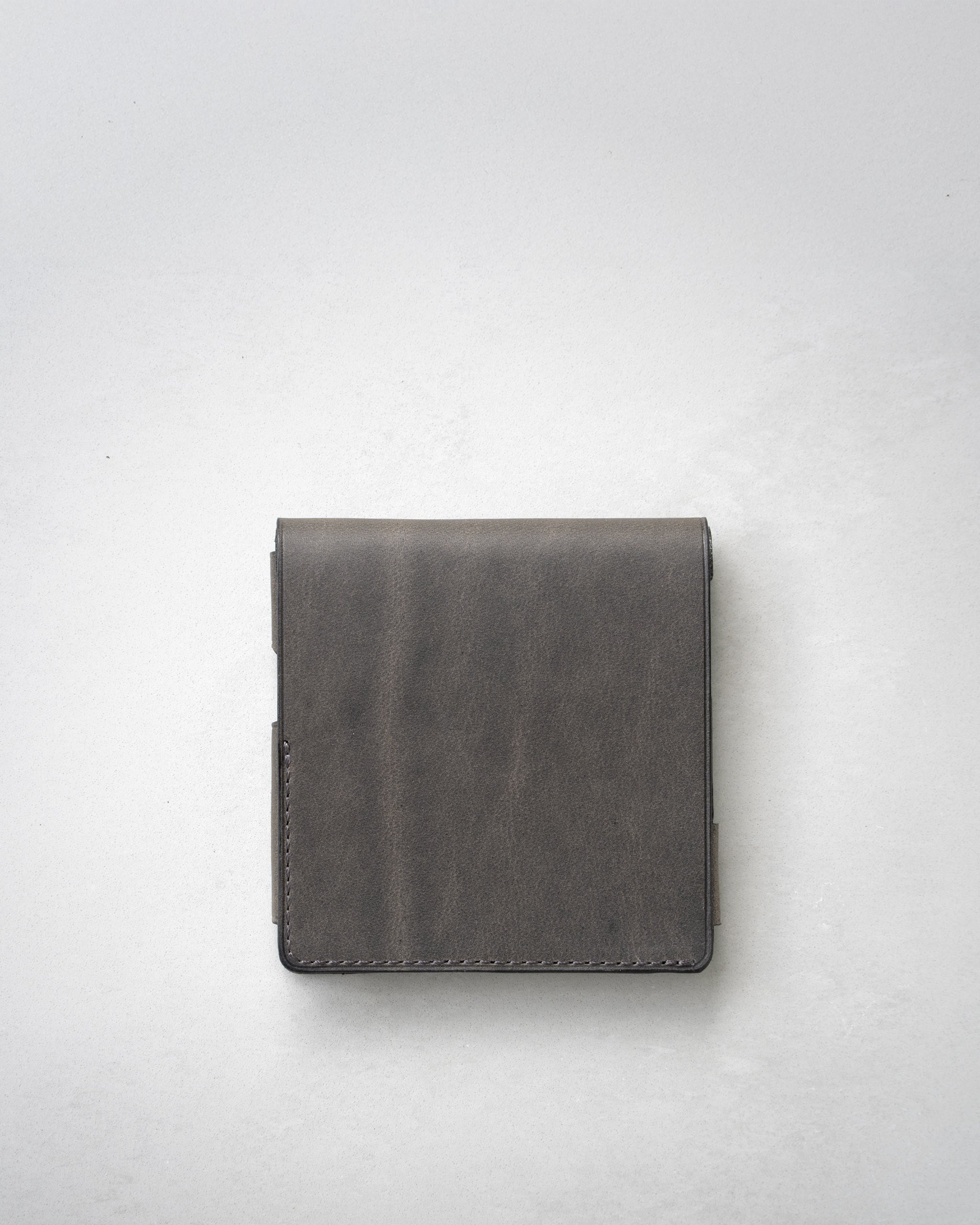 小さい薄い財布 Hitoe® Fold - Antico - | 時を刻むプルアップレザー